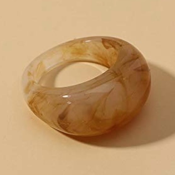 Resin Rings - pack of 12 - Picture 3 of 4